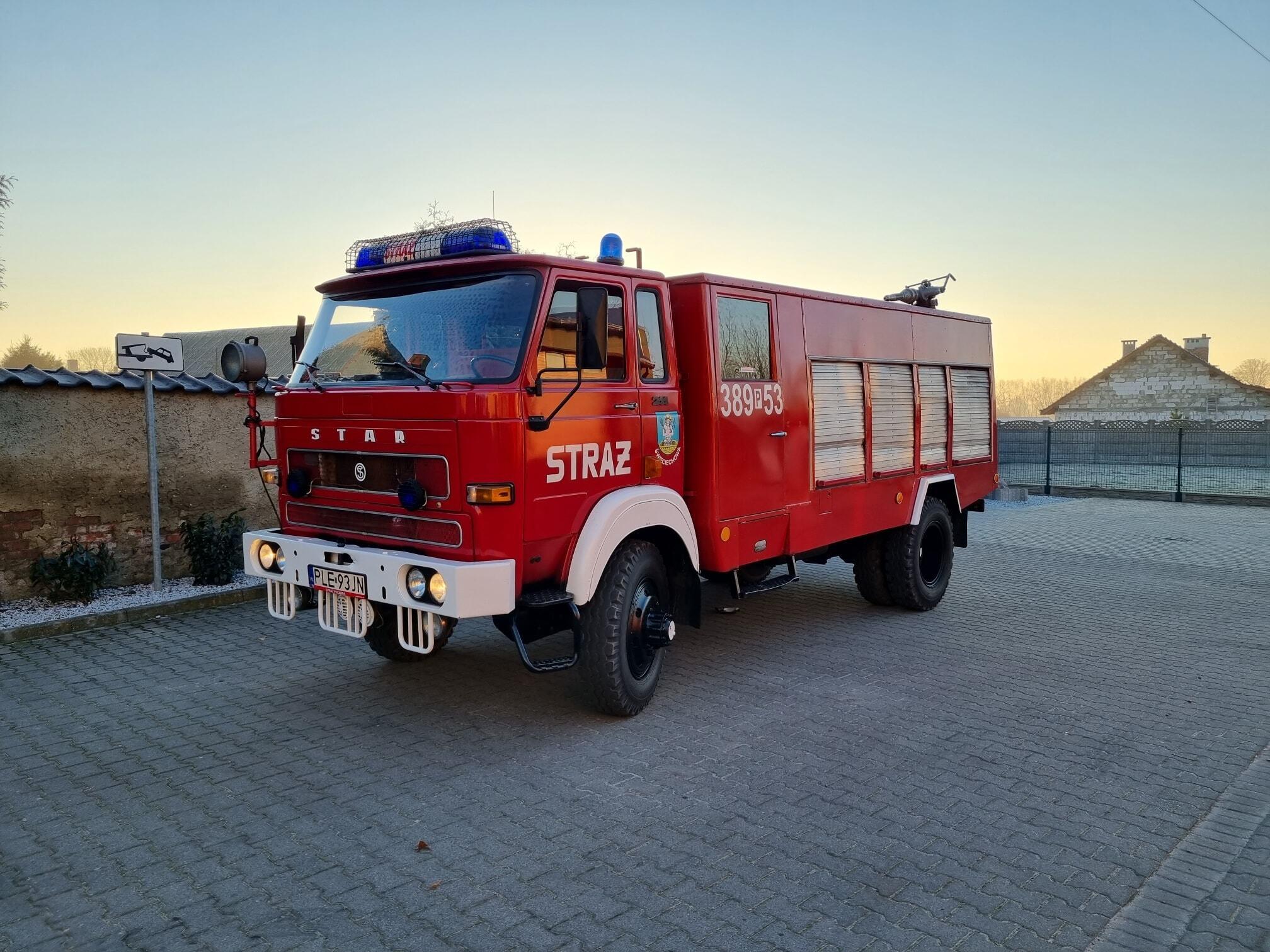 Zadbany Stary Jelcz gotowy do akcji